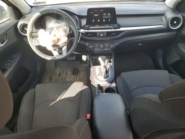 3KPF24AD5ME367941 2021 KIA FORTE - Image 8