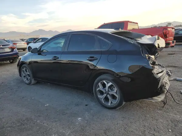 3KPF24AD5ME368765 2021 KIA FORTE - Image 2