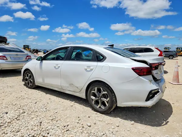 3KPF24AD5ME369799 2021 KIA FORTE - Image 2