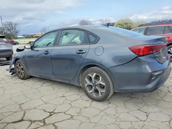 3KPF24AD5ME372508 2021 KIA FORTE - Image 2