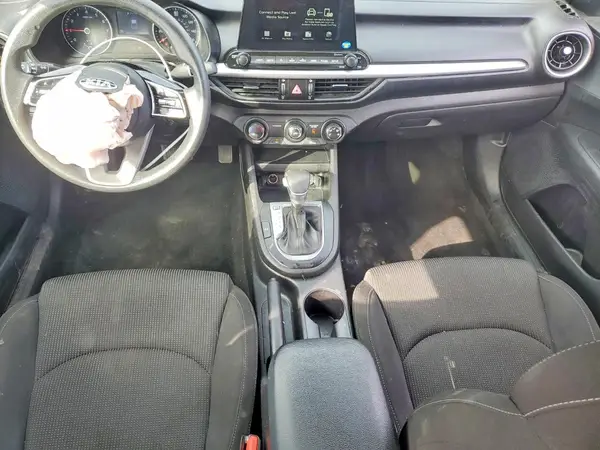3KPF24AD5ME372508 2021 KIA FORTE - Image 8