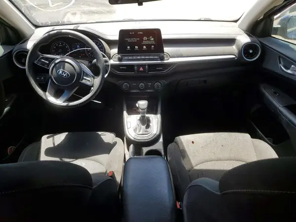 3KPF24AD5ME372976 2021 KIA FORTE - Image 8