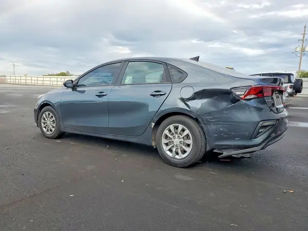 3KPF24AD5ME377255 2021 KIA FORTE - Image 2