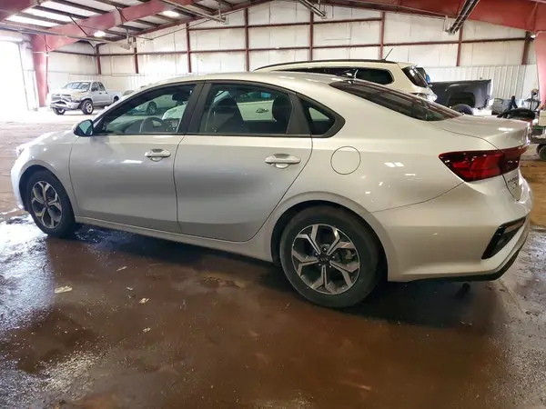 3KPF24AD5ME379779 2021 KIA FORTE - Image 2