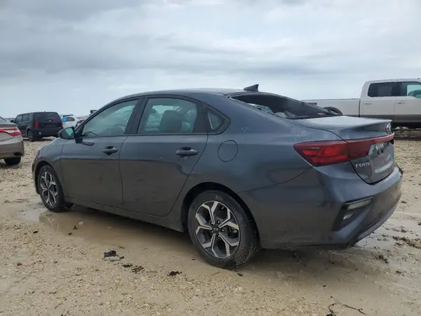3KPF24AD5ME385310 2021 KIA FORTE - Image 2