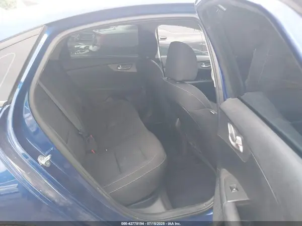 3KPF24AD5ME385534 2021 KIA FORTE - Image 8