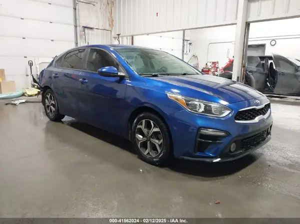 3KPF24AD5ME386070 2021 KIA FORTE - Image 1