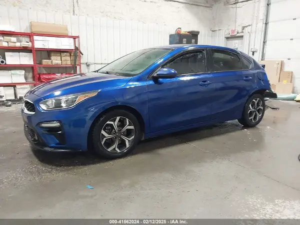 3KPF24AD5ME386070 2021 KIA FORTE - Image 2