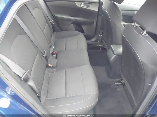 3KPF24AD5ME386196 2021 KIA FORTE - Image 8