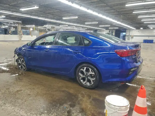 3KPF24AD5ME386201 2021 KIA FORTE - Image 2