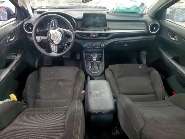 3KPF24AD5ME386201 2021 KIA FORTE - Image 8