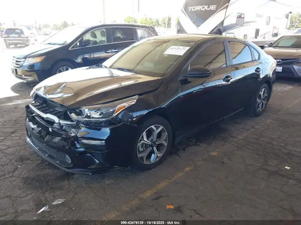 3KPF24AD5ME386540 2021 KIA FORTE - Image 2