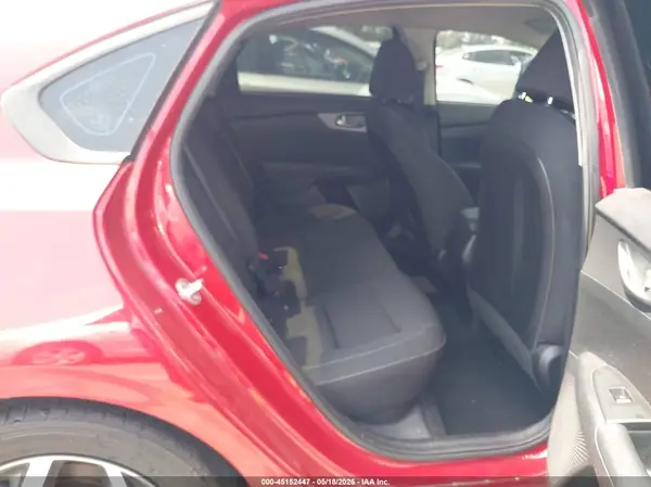 3KPF24AD5ME386604 2021 KIA FORTE - Image 8