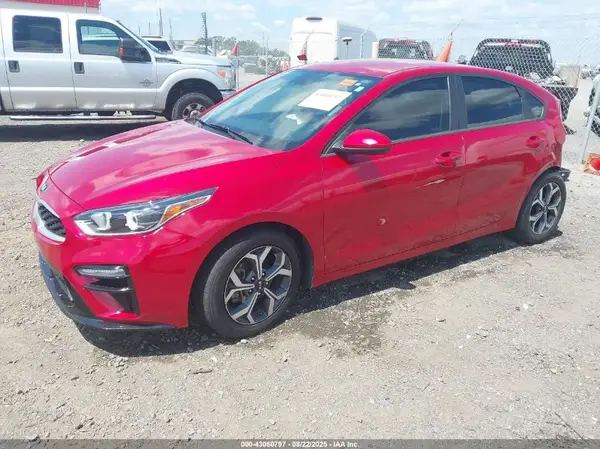3KPF24AD5ME386957 2021 KIA FORTE - Image 2