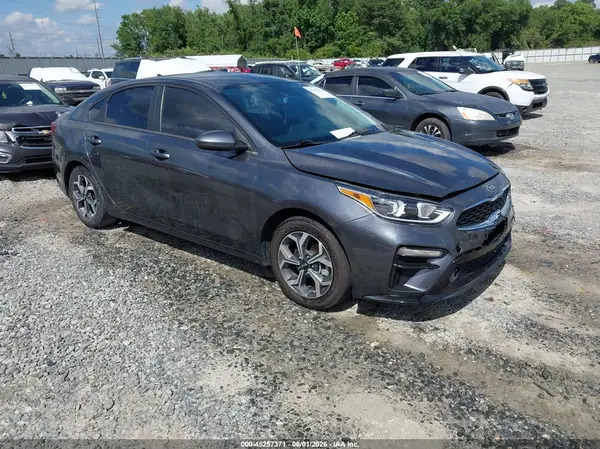3KPF24AD5ME390524 2021 KIA FORTE - Image 1