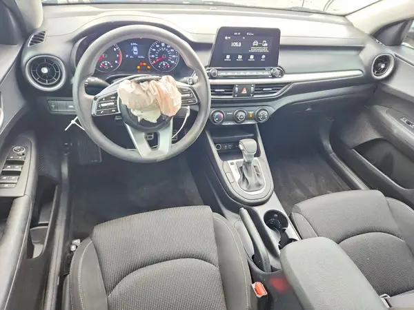 3KPF24AD5ME399076 2021 KIA FORTE - Image 8