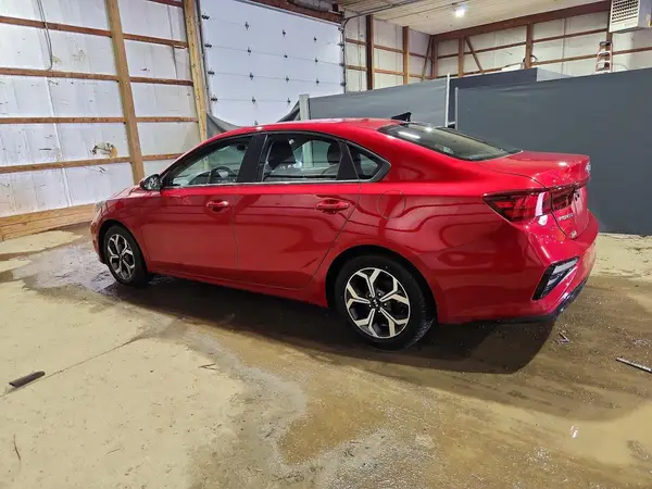 3KPF24AD5ME400890 2021 KIA FORTE - Image 2