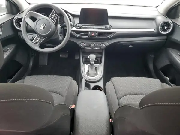 3KPF24AD5ME401506 2021 KIA FORTE - Image 8