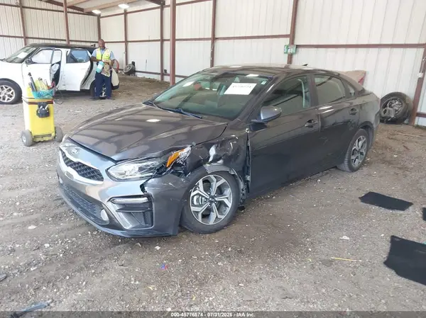 3KPF24AD5ME404986 2021 KIA FORTE - Image 2