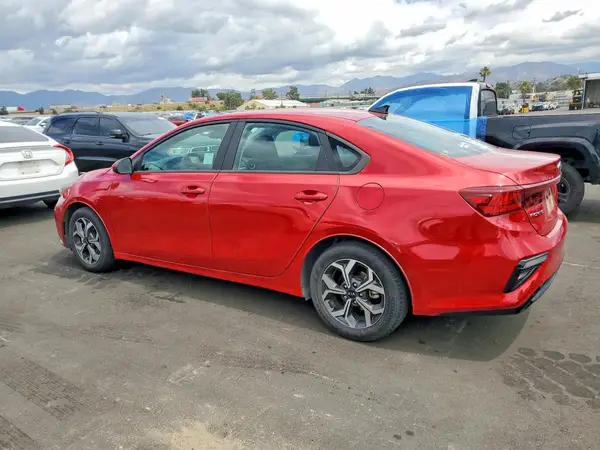 3KPF24AD5ME405815 2021 KIA FORTE - Image 2