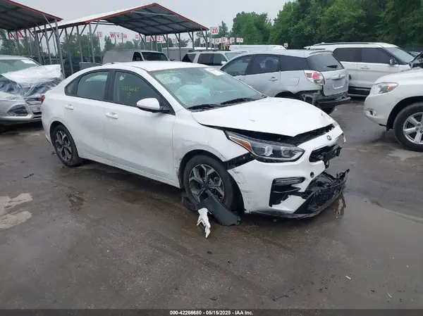 3KPF24AD5ME405958 2021 KIA FORTE - Image 1