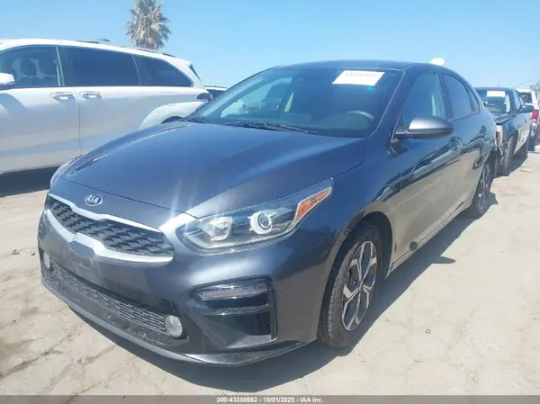 3KPF24AD5ME405975 2021 KIA FORTE - Image 2