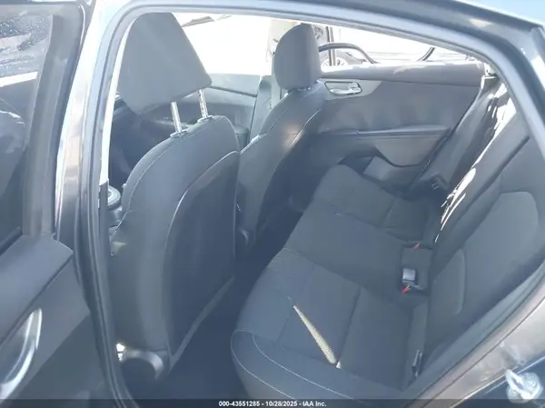 3KPF24AD5ME407158 2021 KIA FORTE - Image 8