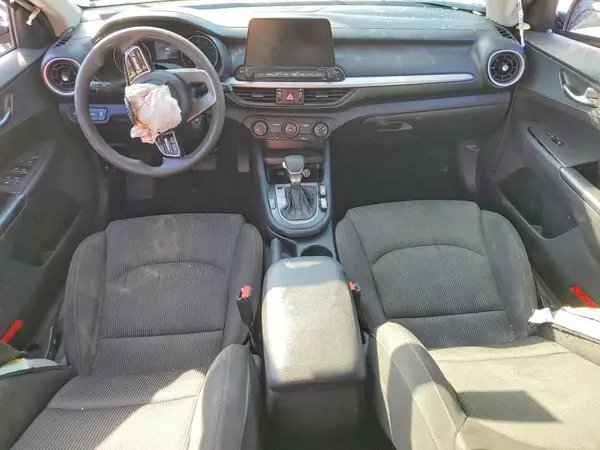 3KPF24AD5ME412148 2021 KIA FORTE - Image 8