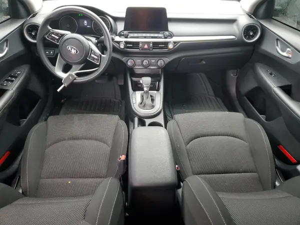 3KPF24AD5ME412585 2021 KIA FORTE - Image 8