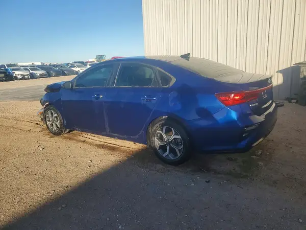 3KPF24AD5ME413011 2021 KIA FORTE - Image 2