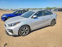 3KPF24AD5ME413378 2021 KIA FORTE