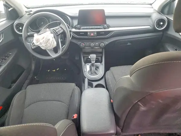 3KPF24AD5ME414238 2021 KIA FORTE - Image 8
