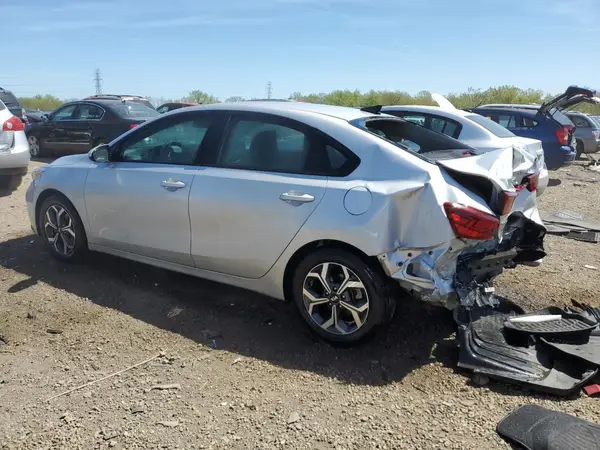 3KPF24AD5ME415356 2021 KIA FORTE - Image 2