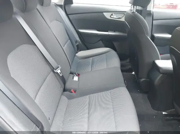 3KPF24AD5NE417853 2022 KIA FORTE - Image 8