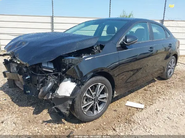 3KPF24AD5NE418663 2022 KIA FORTE - Image 2