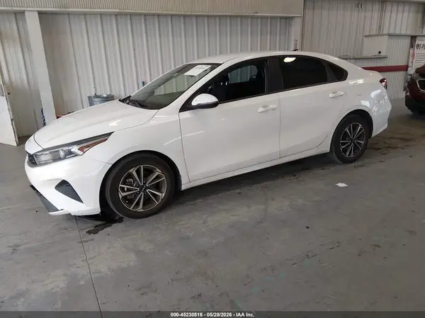 3KPF24AD5NE424995 2022 KIA FORTE - Image 2
