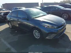 3KPF24AD5NE426021 2022 KIA FORTE