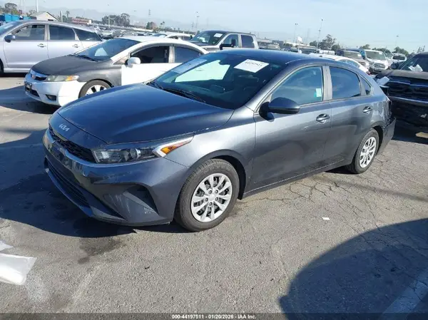3KPF24AD5NE426021 2022 KIA FORTE - Image 2