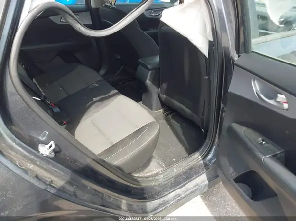 3KPF24AD5NE427699 2022 KIA FORTE - Image 8