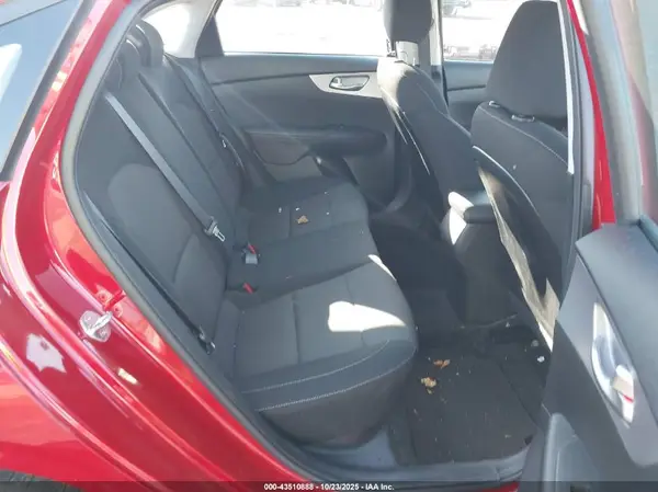 3KPF24AD5NE431638 2022 KIA FORTE - Image 8