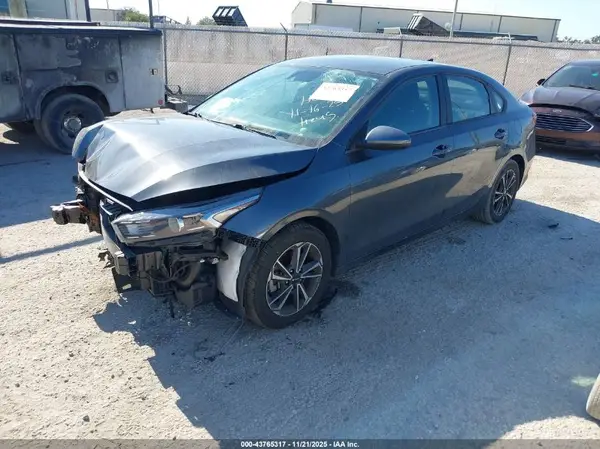 3KPF24AD5NE433454 2022 KIA FORTE - Image 2