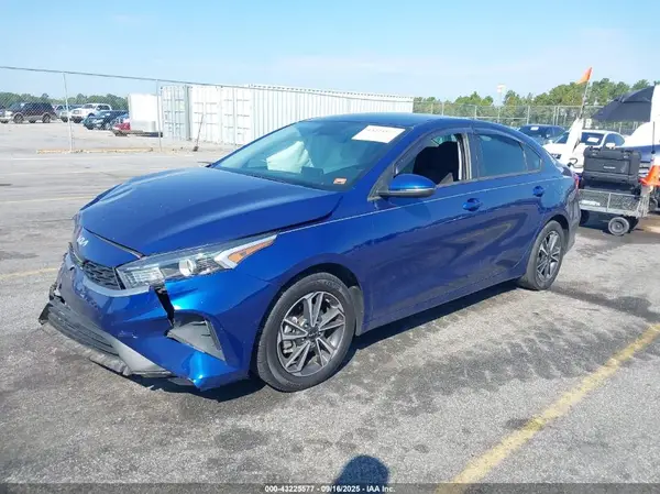 3KPF24AD5NE434197 2022 KIA FORTE - Image 2