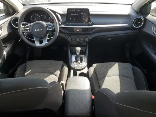 3KPF24AD5NE436015 2022 KIA FORTE - Image 8