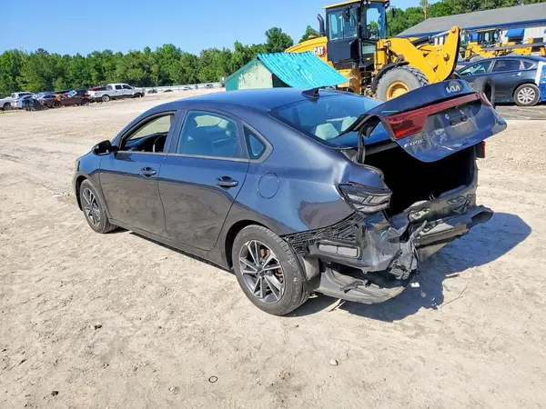 3KPF24AD5NE437004 2022 KIA FORTE - Image 2