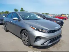 3KPF24AD5NE437066 2022 KIA FORTE