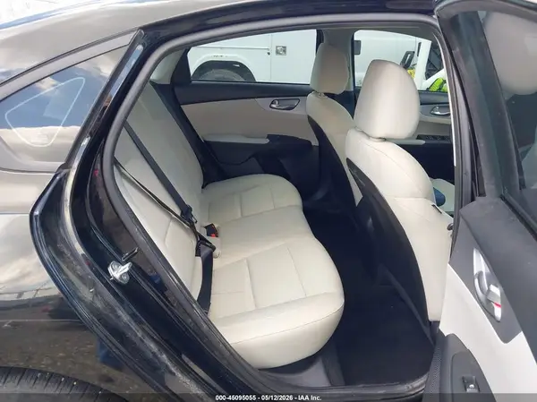 3KPF24AD5NE438718 2022 KIA FORTE - Image 8