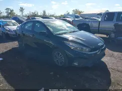 3KPF24AD5NE438783 2022 KIA FORTE