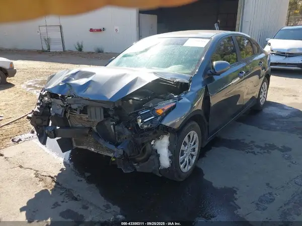3KPF24AD5NE441232 2022 KIA FORTE - Image 2