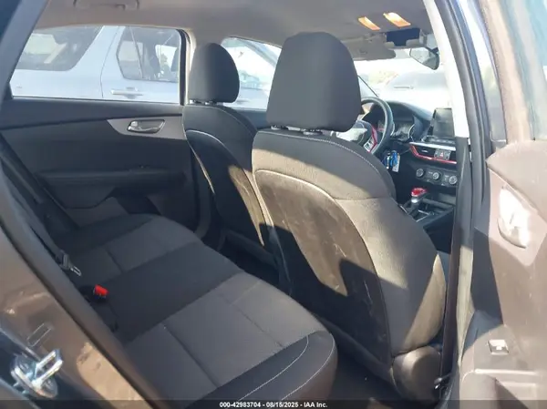3KPF24AD5NE441635 2022 KIA FORTE - Image 8