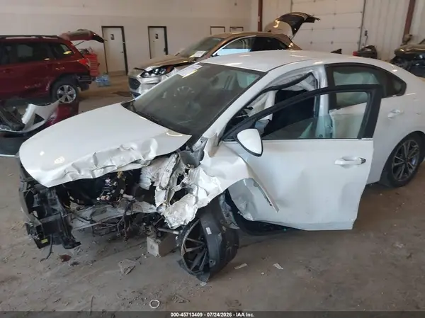 3KPF24AD5NE441845 2022 KIA FORTE - Image 2